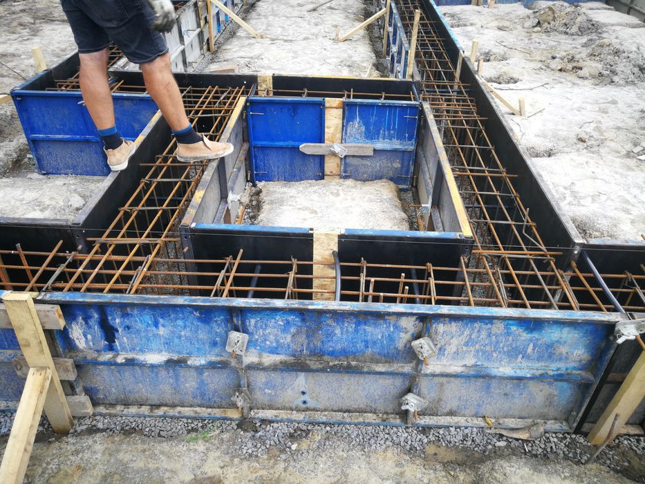 Оренда опалубки для фундаменту, парканів, колон