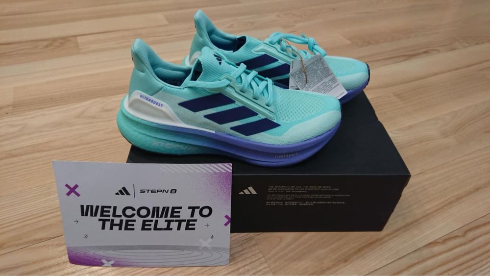 Кросівки Adidas.  Унікальна серія STEPN GO x adidas Ultraboost 5