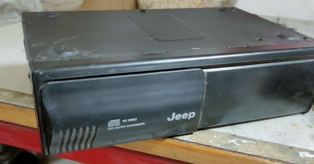 Cd changer ( СД ченджер) jeep grand cherokee 2 wj
