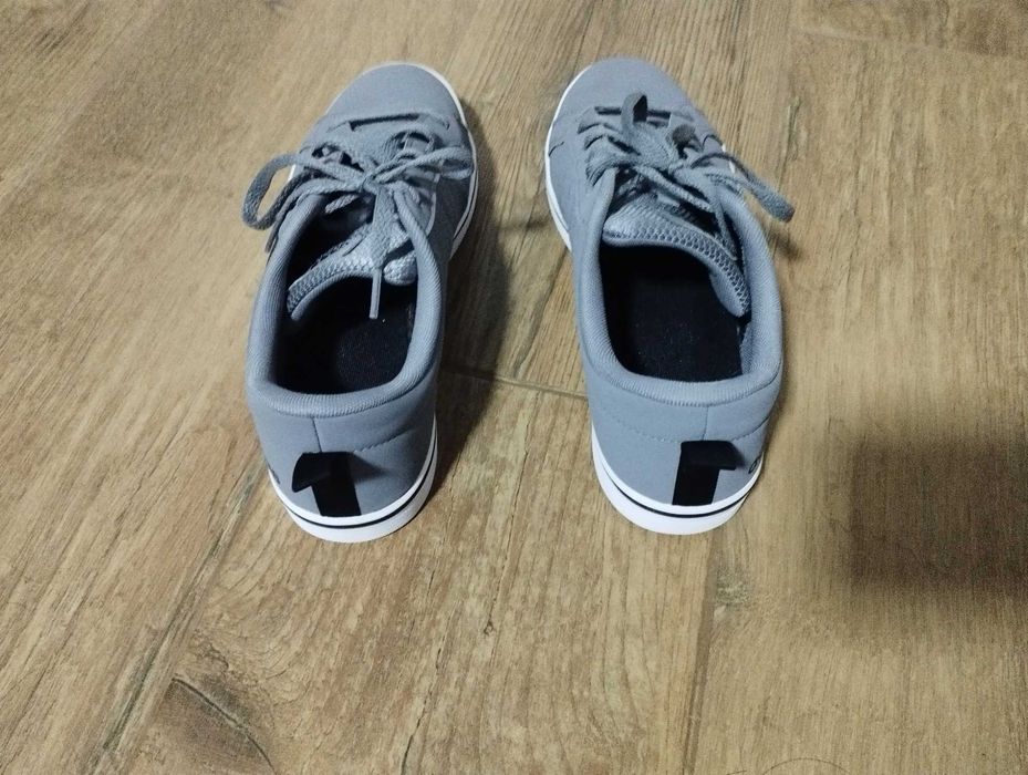 Sapatilhas Adidas Cinzentas 41