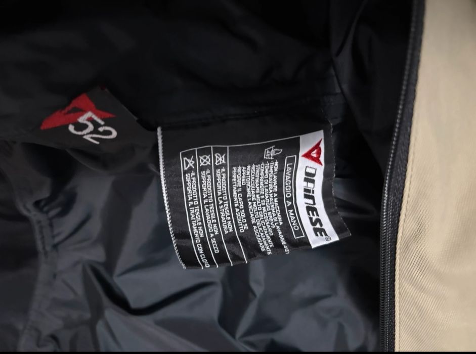 Casaco Dainese Tamanho L 52