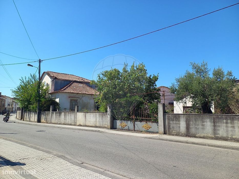 Moradia T6 para venda