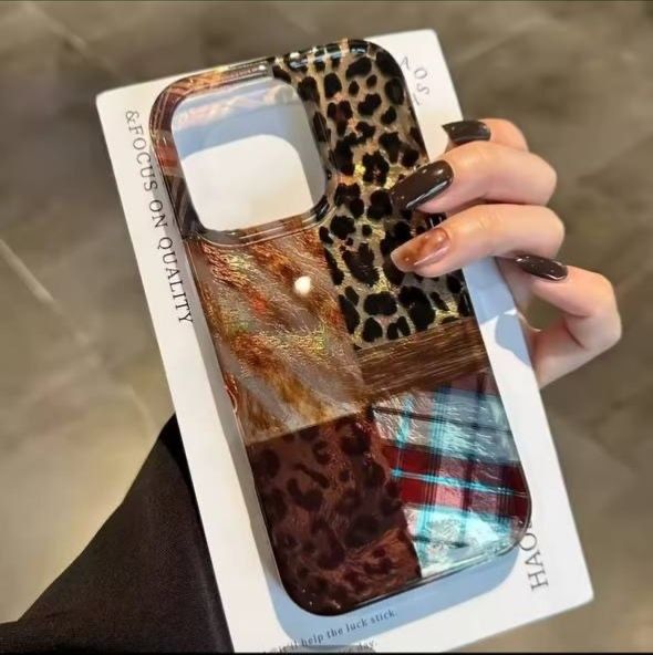 Новий чохол бампер на Iphone 15 plus