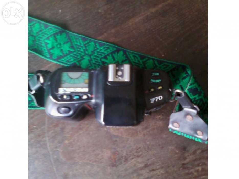 Maquina fotografica Nikon F70