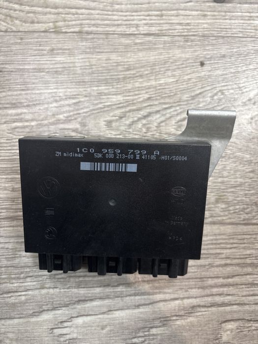 Блок комфорта Skoda Octavia Tour 1C0959799A