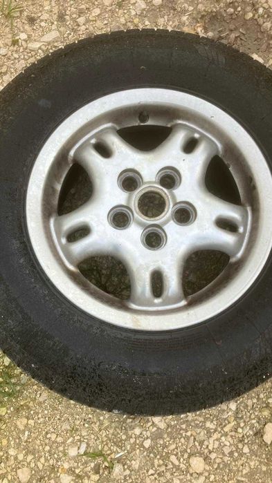 4 Jantes R16 + 4 Pneus