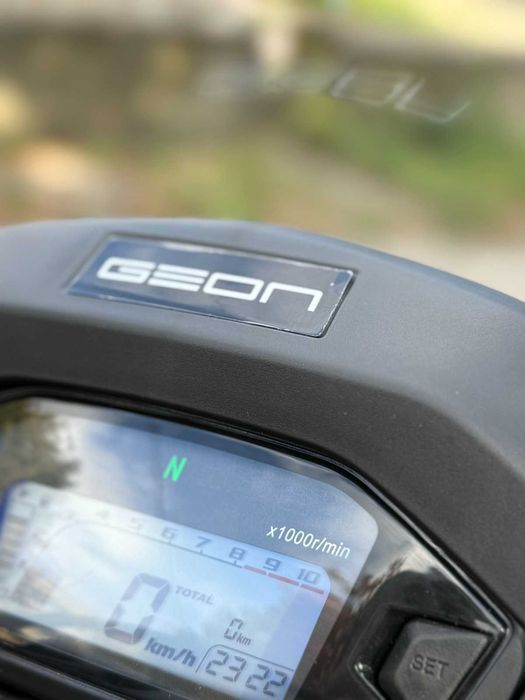 Мотоцикл GEON ADV 300, 4V, МКПП-6