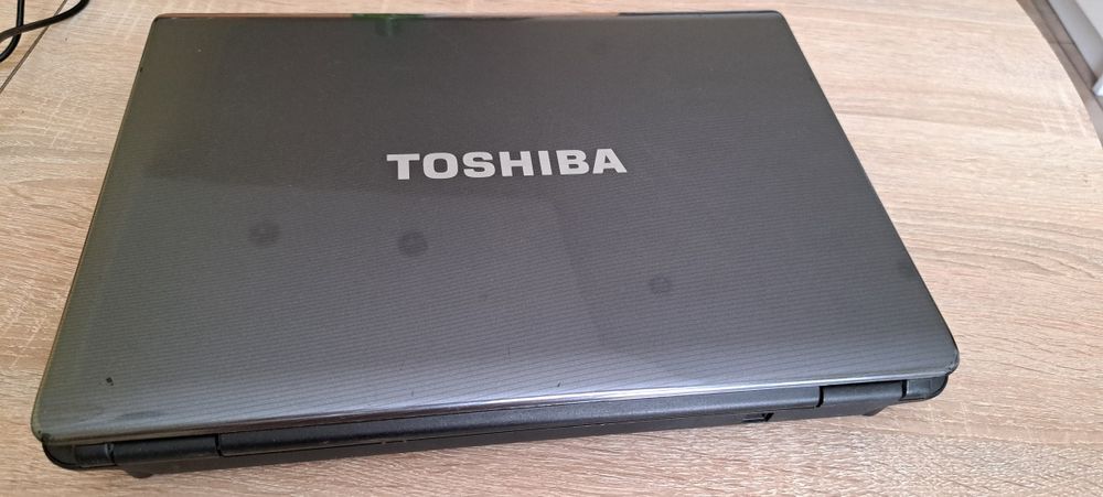 Laptop Toshiba sprawny