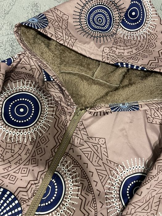 Вітровка жіноча