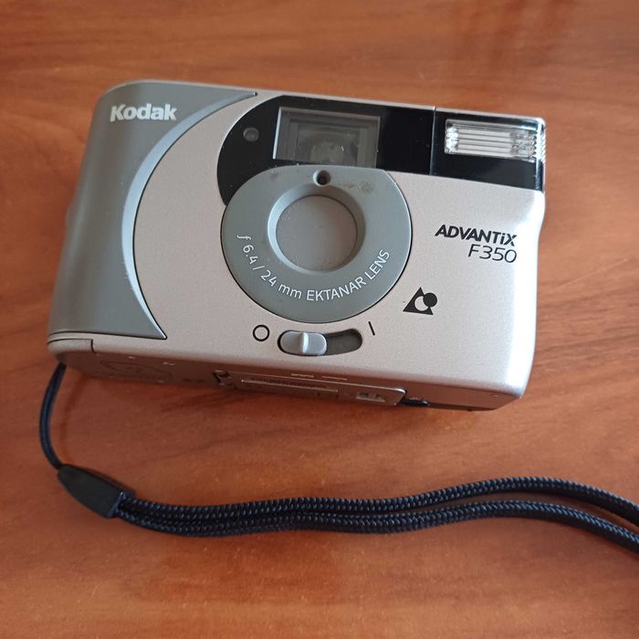 Máquina fotográfica de rolo