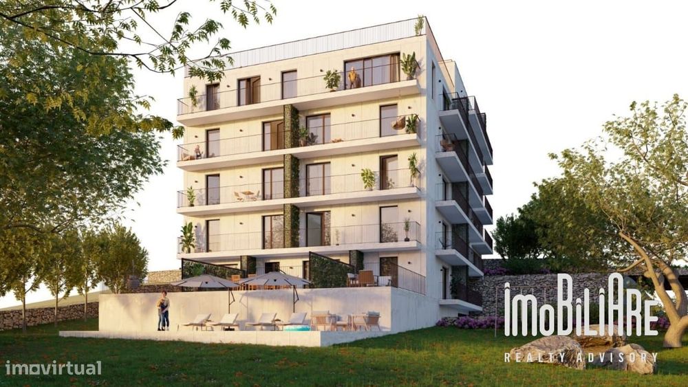 Vende-se T1 com varanda , ValBom