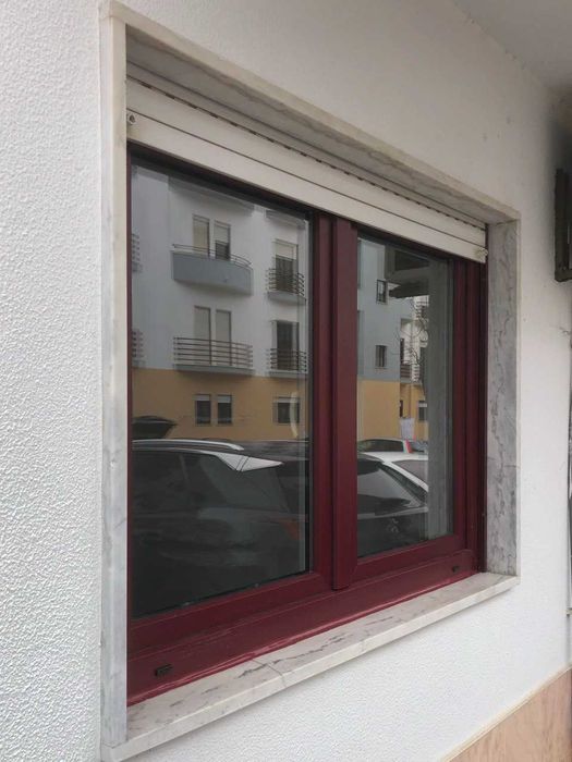 "Vossas Janelas" | Janelas PVC | Portas | Estores | Portadas