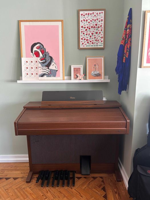 Orgão Yamaha Electone ME-300F