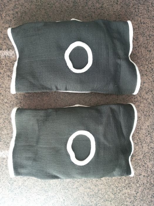 Наколенники мягкие размер L, Пакистан.