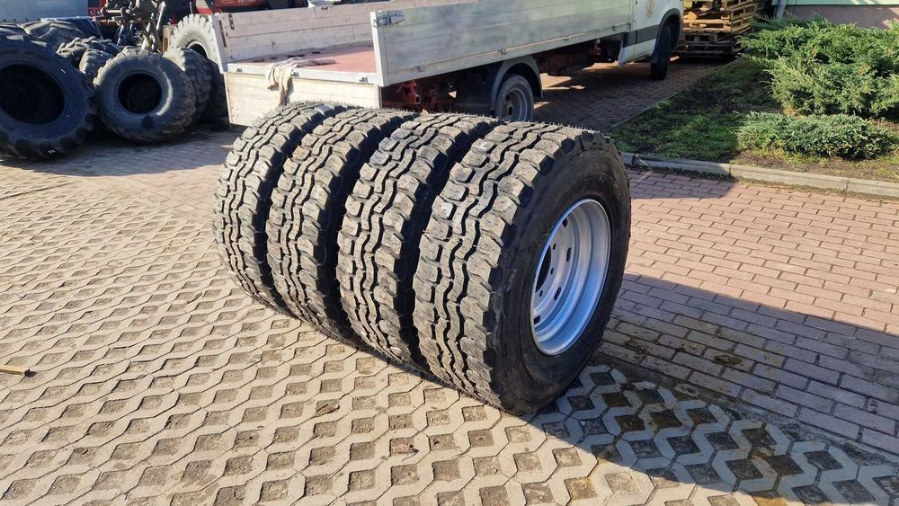 Koła 405/70-20, 16/70-20 9.00-20 10.00r20 11.00r20 T088 HLHW 8011,6011