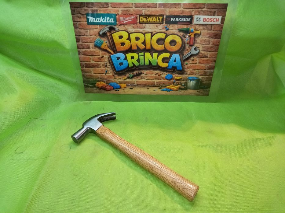 Martelo de orelhas novo