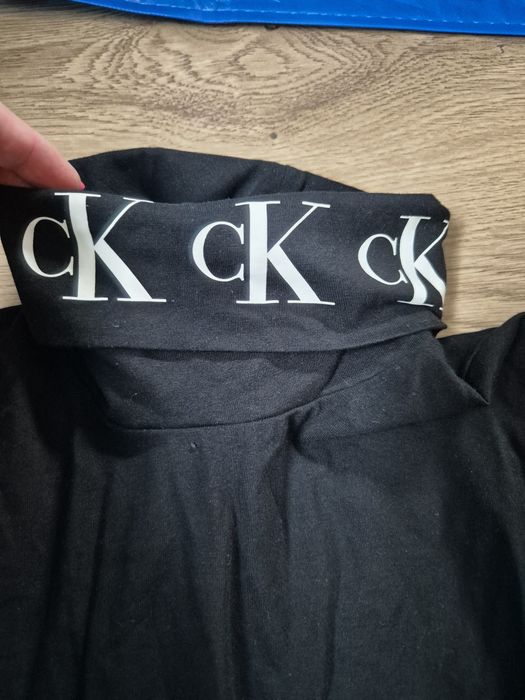 Sprzedam golfik Calvin Clein