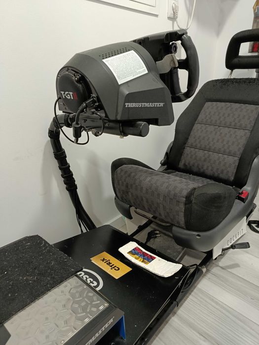 Simulador, banco volante thrumaster tgt2