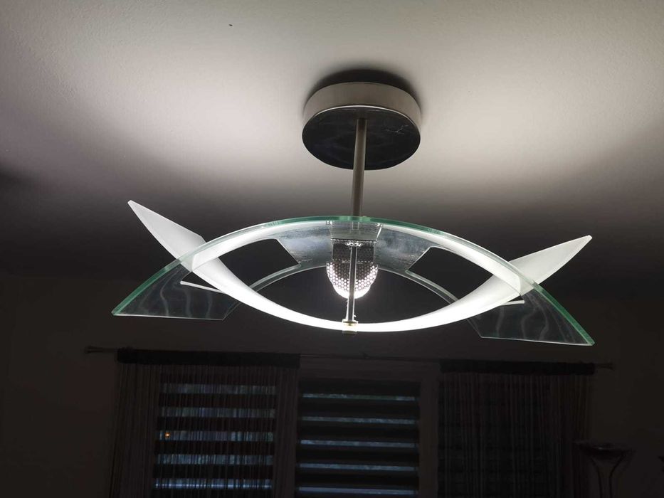 Moderna lampa sufitowa