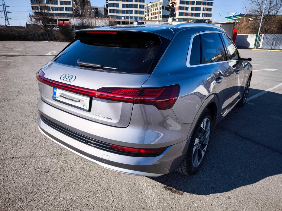 Audi E-tron 95kWh Advanced (мах компл) з Європи на гарантії