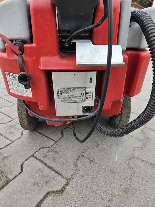 Szorowarka kompaktowa, mała, mycie kostki