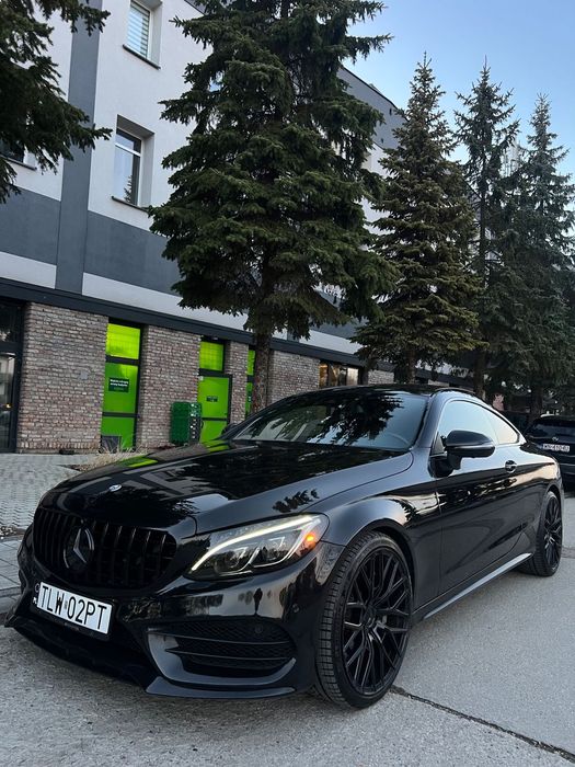 Mercedes-Benz Klasa C Mercedes-Benz C300 AMG Line