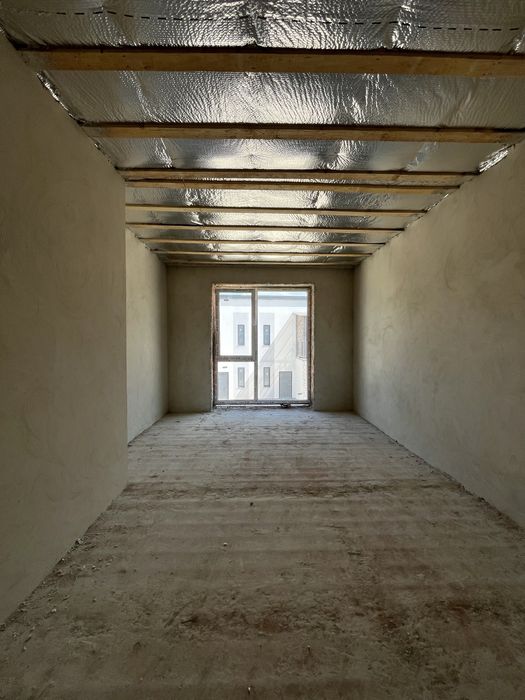 Продається готовий до ремонту таунхаус в Вовчинця