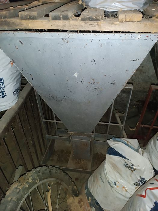 Karmnik dla trzody tubomaty