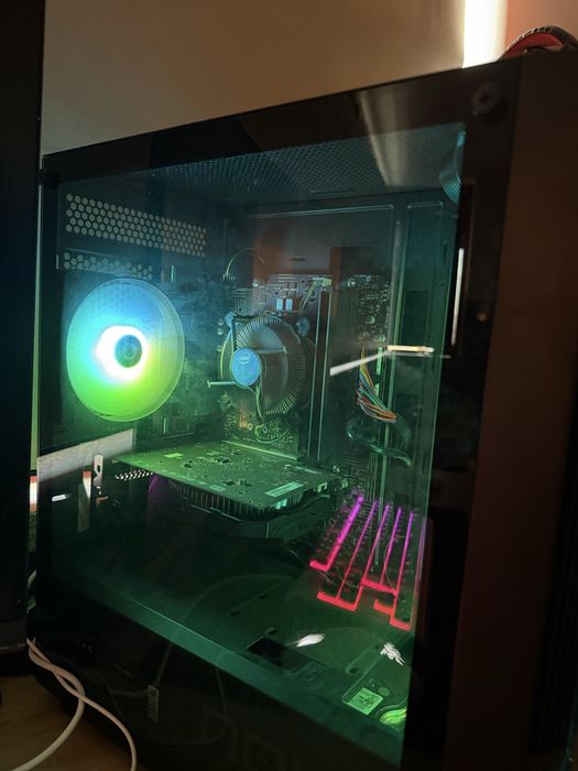Vendo pc gamer e teclado/rato