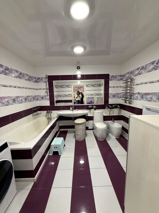 Продам 4кімнатну квартиру 175кв.м.Центр. Власник