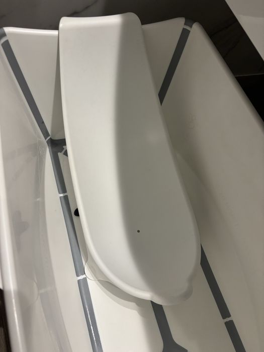 Banheira stokke com suporte recem nascido