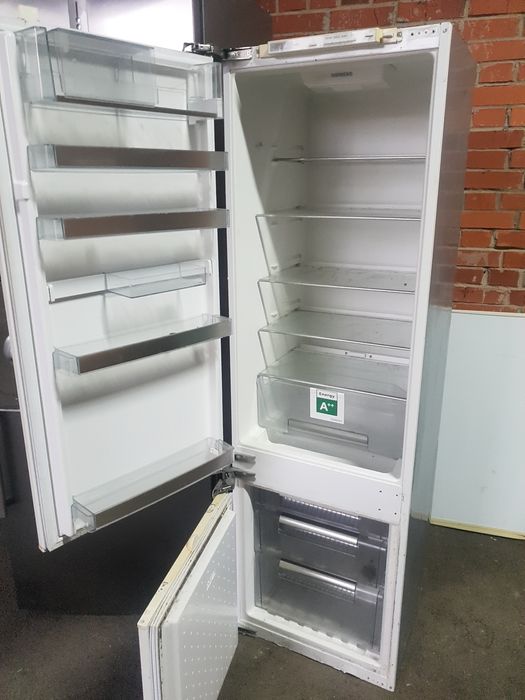 Комплектуючі, полички ,шухляди ,і інше до холодильника siemens.