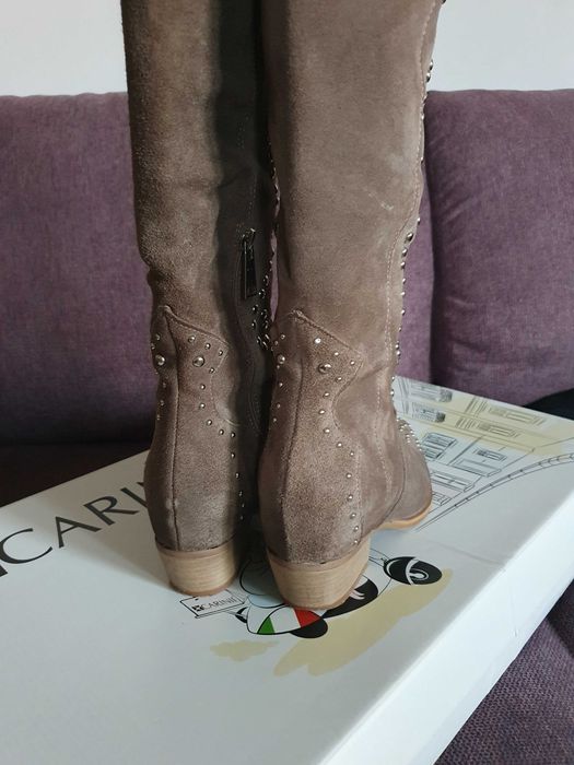 Kozaki Carinii beż cappucino rozmiar 38