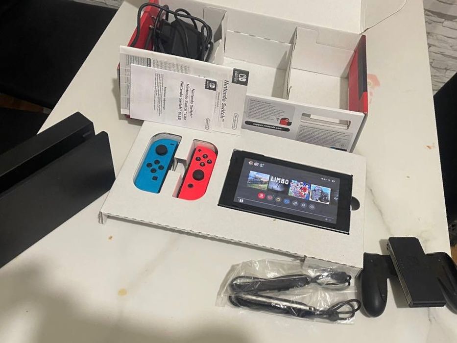Ігрова приставка Nintendo switch