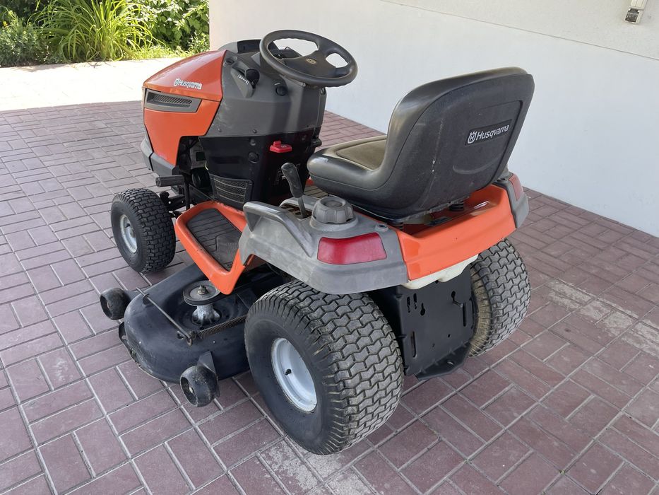 Mocny Traktorek Kosiarka Husqvarna YTH2454T V2 24KM Briggs 130cm tempomat hydro