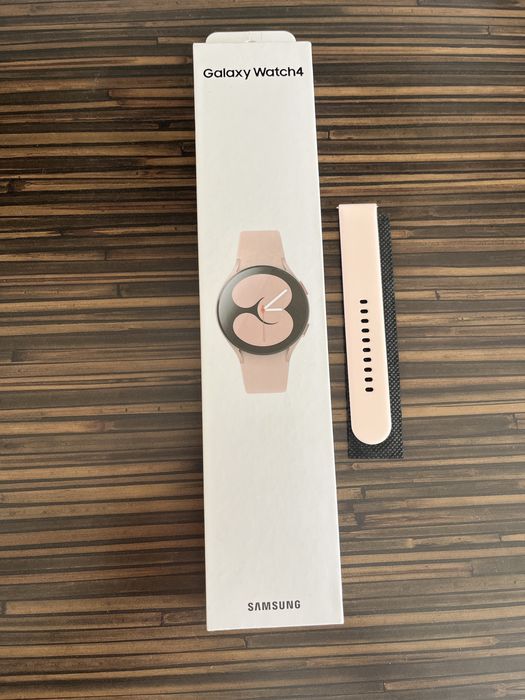 Zegarek samsung galaxy watch 4 + nowy pasek