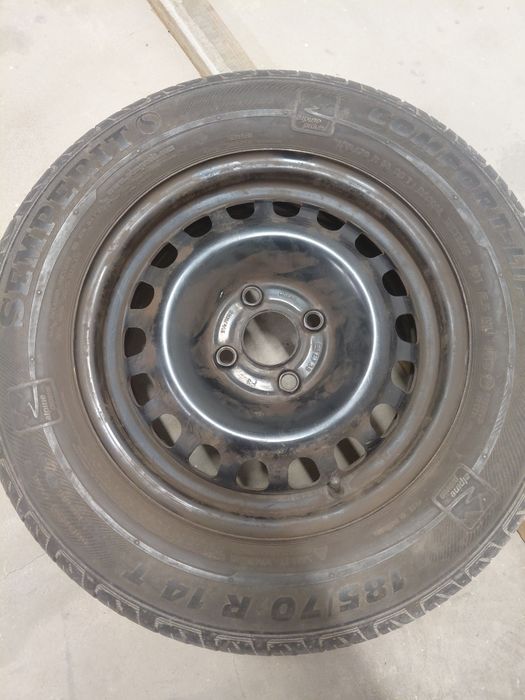 Felgi stalowe z oponami 185/70 R14  2 sztuki