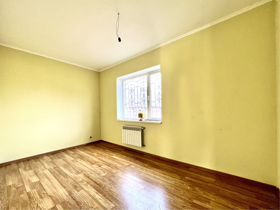 Котедж за вигідною ціною в хорошому районі міста, 80% готовності