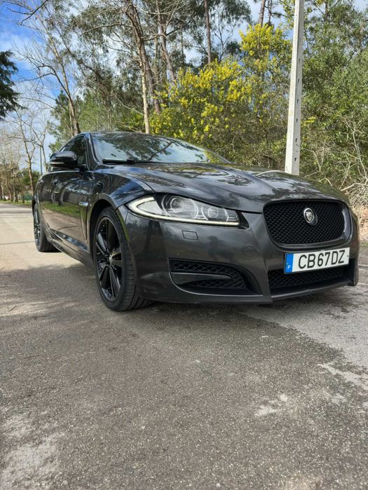 Jaguar XF Black edition