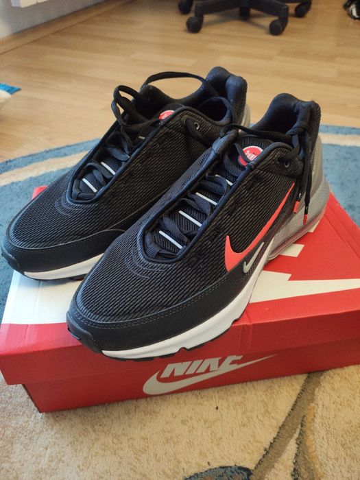 Nike Air MAX PULSE 45