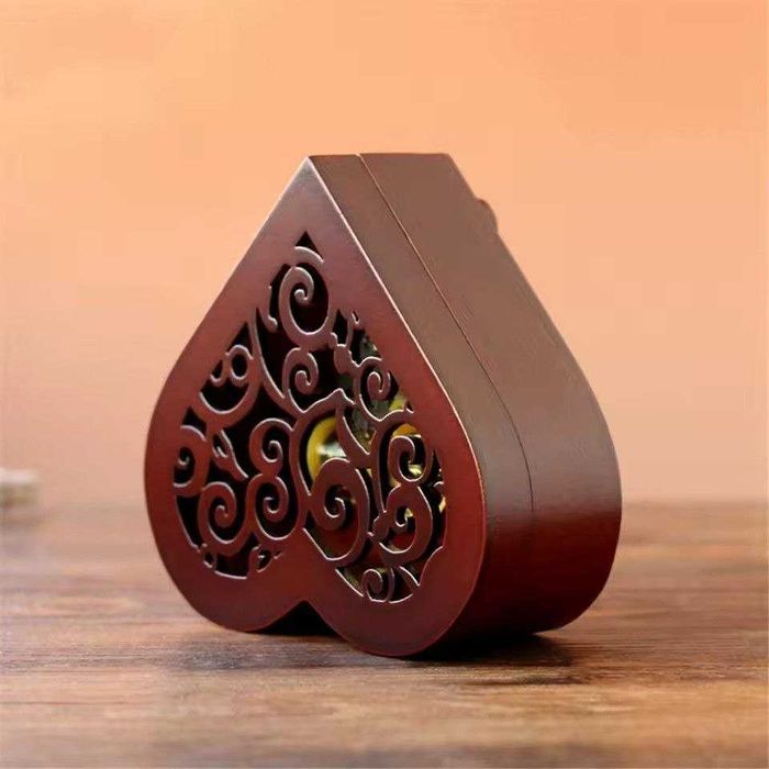 Подарунок для коханої. Музична скринька серце.