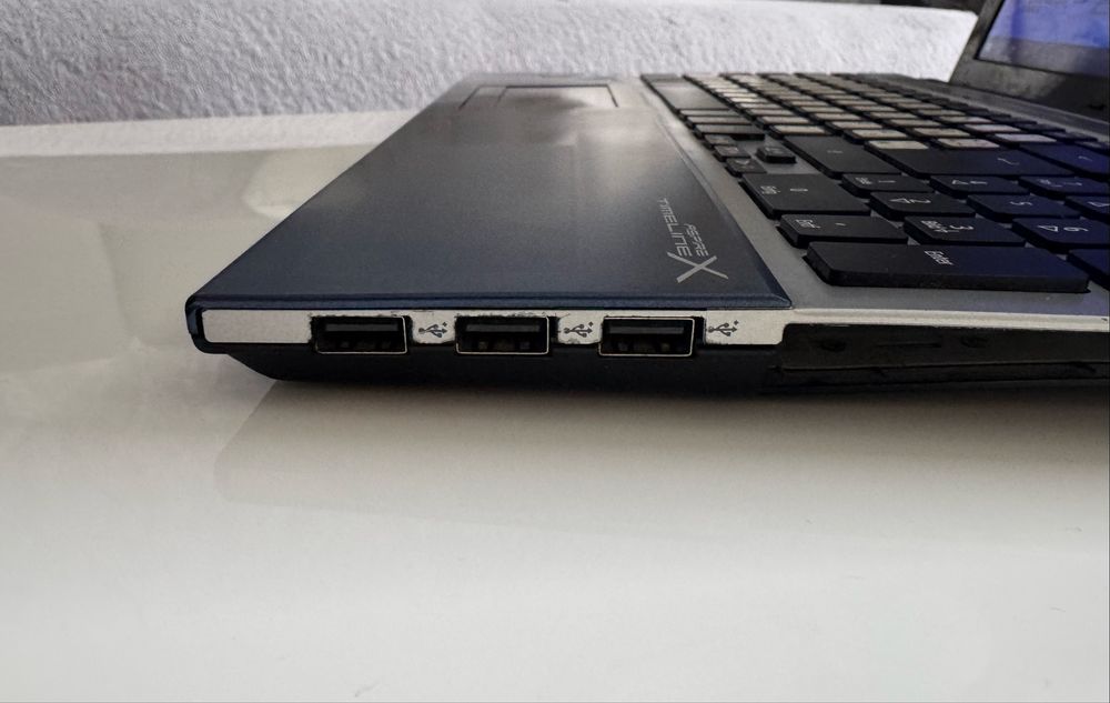 Продам ноутбук Acer Aspire TimelineX 5830TG