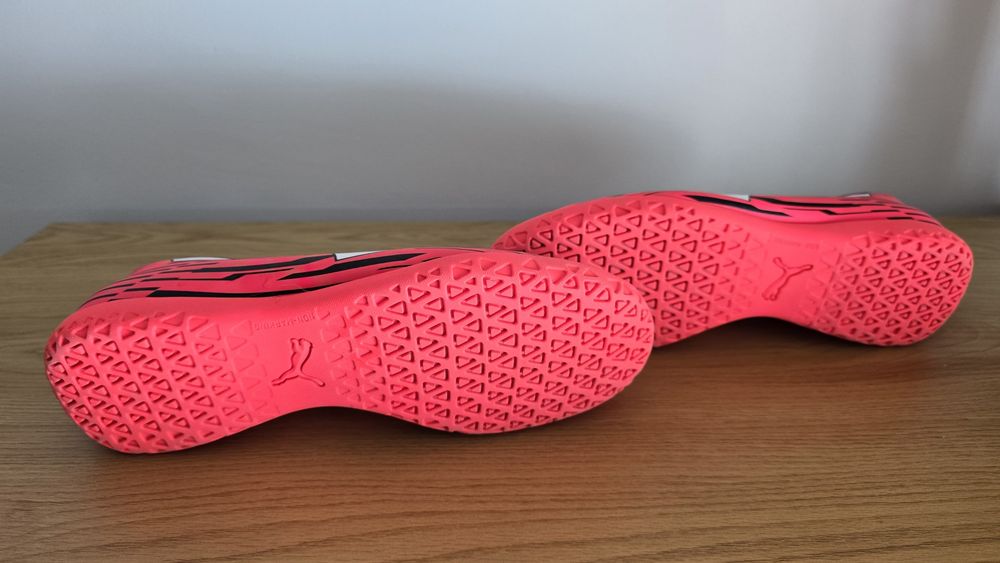 Vendo TENIS PUMA - Men's Rapido III It Indoor Soccer Shoes