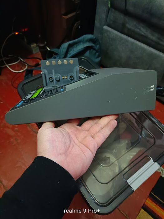 Анализатор батарей cadex c7200