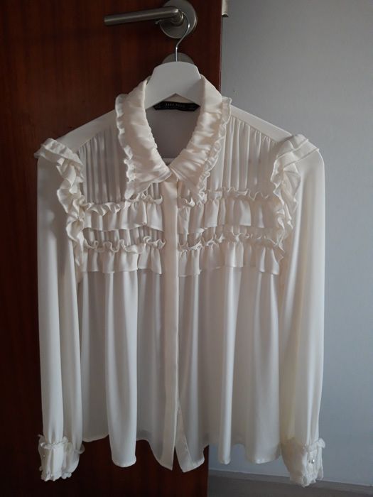 Blusa folhos da Zara
