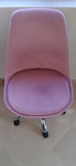 Conjunto de mesa com duas gavetas e cadeira
