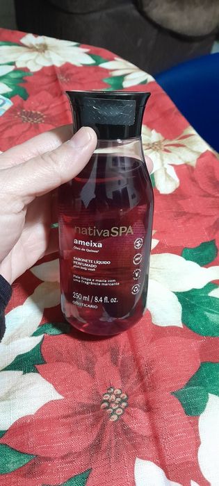 Gel de banho ameixa da nativa spa.