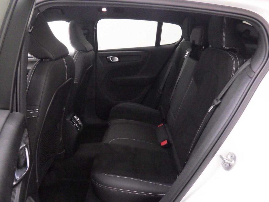 Volvo C40 75 KWH 409 CV Iva Dedutível