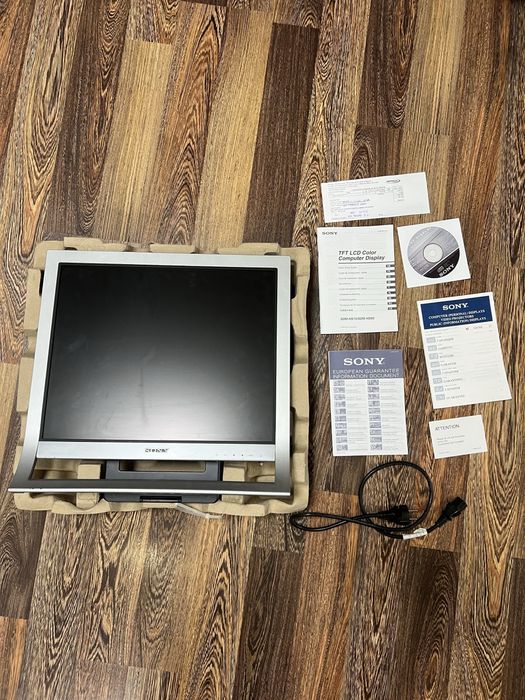 Монітор Sony SDM-HS95, новий, з чеком і інструкцією