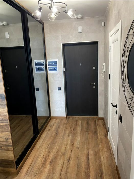 Здам 1км.Квартиру Джона Маккейна вул. (Івана КУДРІ), З-А